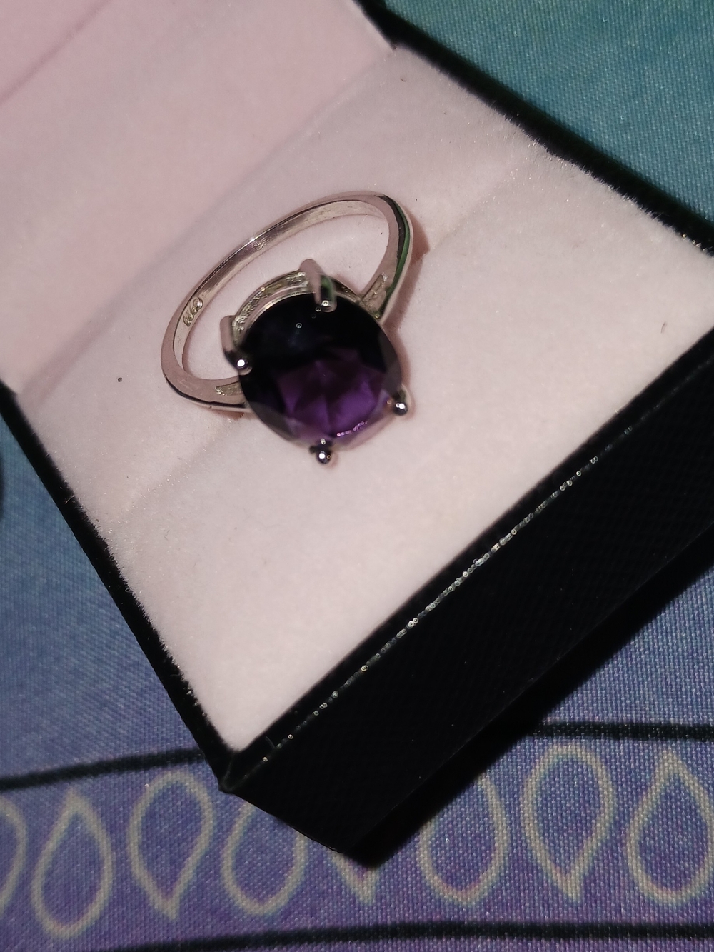 Sterling Silver Amethyst Solitaire Ring - Purple